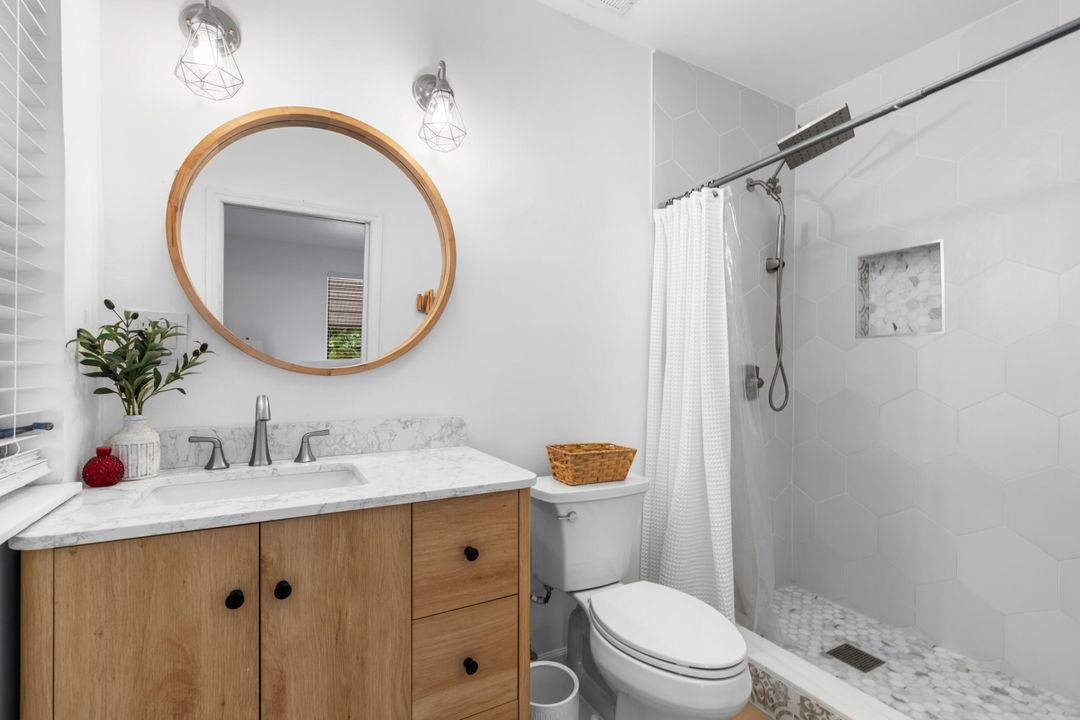 For Sale: $674,999 (2 beds, 3 baths, 1348 Square Feet)