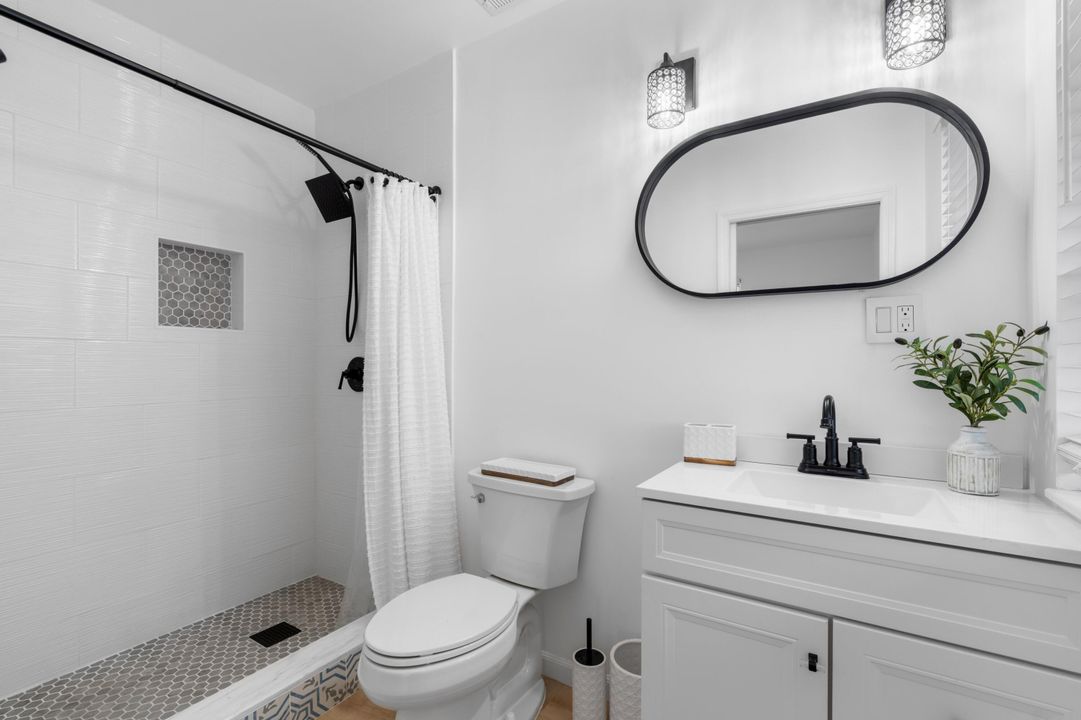 For Sale: $674,999 (2 beds, 3 baths, 1348 Square Feet)