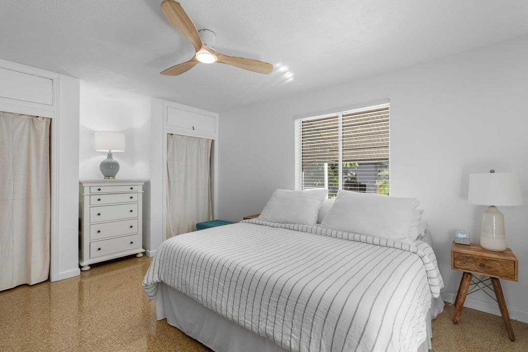 For Sale: $674,999 (2 beds, 3 baths, 1348 Square Feet)