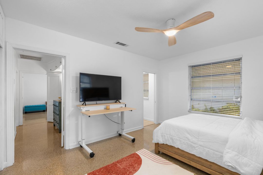 For Sale: $674,999 (2 beds, 3 baths, 1348 Square Feet)