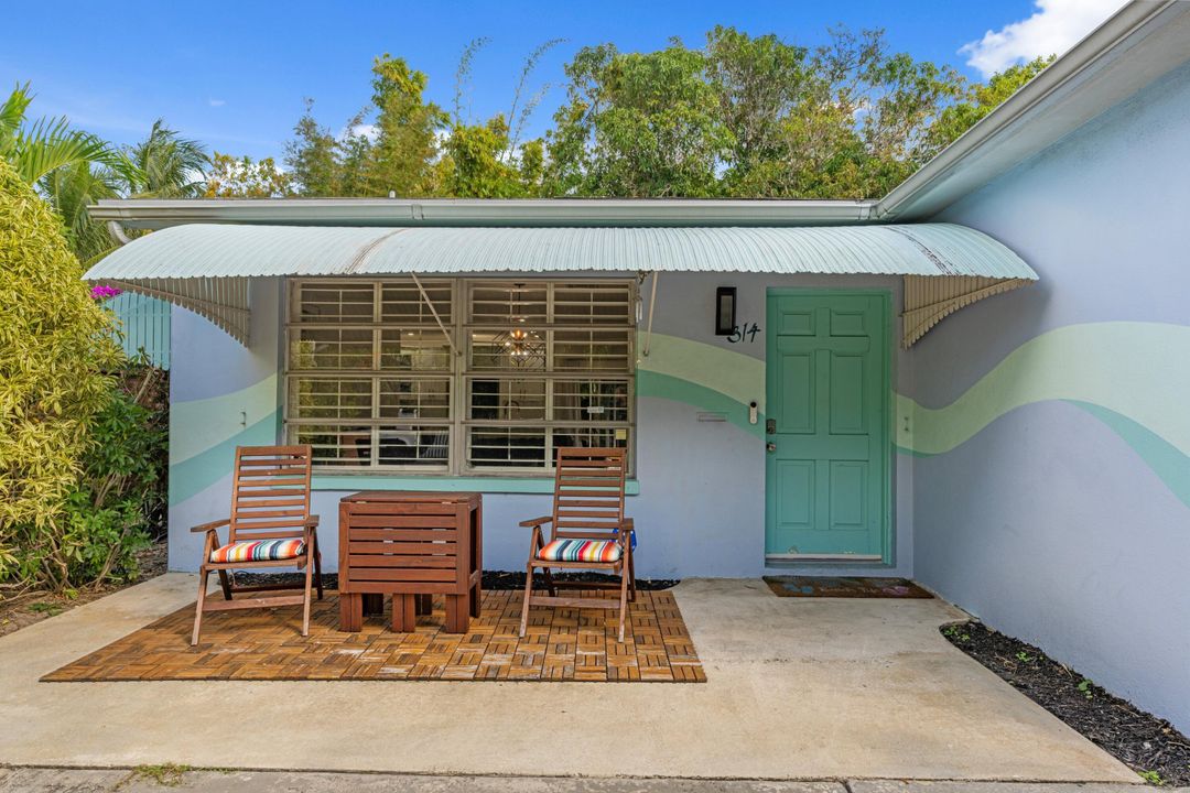 For Sale: $674,999 (2 beds, 3 baths, 1348 Square Feet)