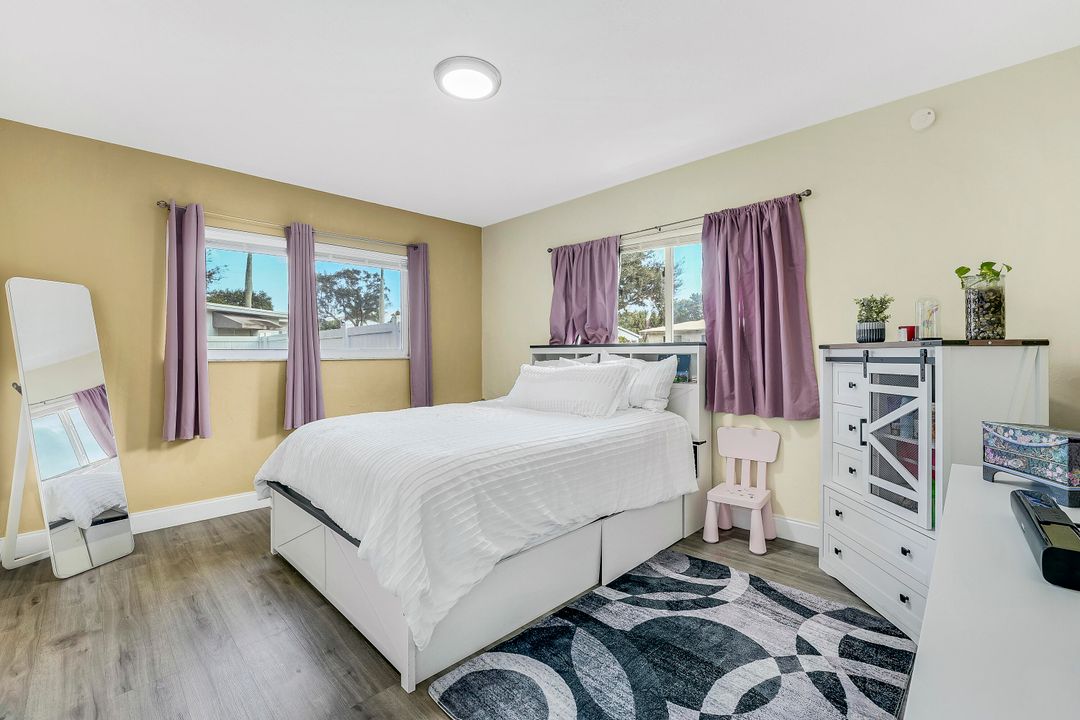 For Sale: $550,000 (3 beds, 2 baths, 1434 Square Feet)