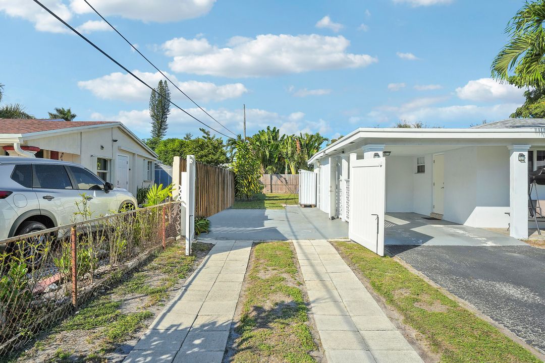 For Sale: $550,000 (3 beds, 2 baths, 1434 Square Feet)