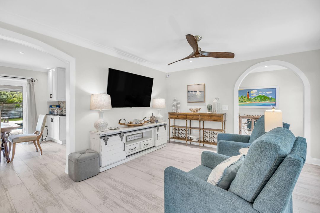 На продажу: $1,299,000 (3 спален, 2 ванн, 1633 Квадратных фут)