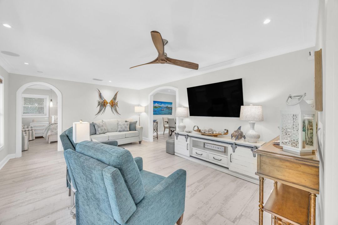 На продажу: $1,299,000 (3 спален, 2 ванн, 1633 Квадратных фут)