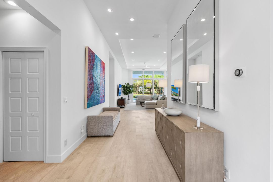 For Sale: $3,125,000 (3 beds, 4 baths, 2692 Square Feet)