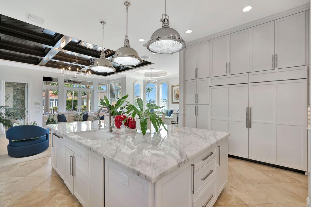 En Venta: $5,950,000 (6 camas, 6 baños, 5624 Pies cuadrados)