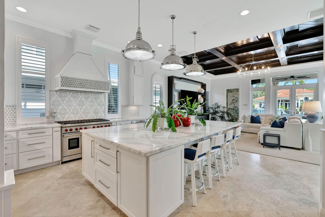 En Venta: $5,950,000 (6 camas, 6 baños, 5624 Pies cuadrados)