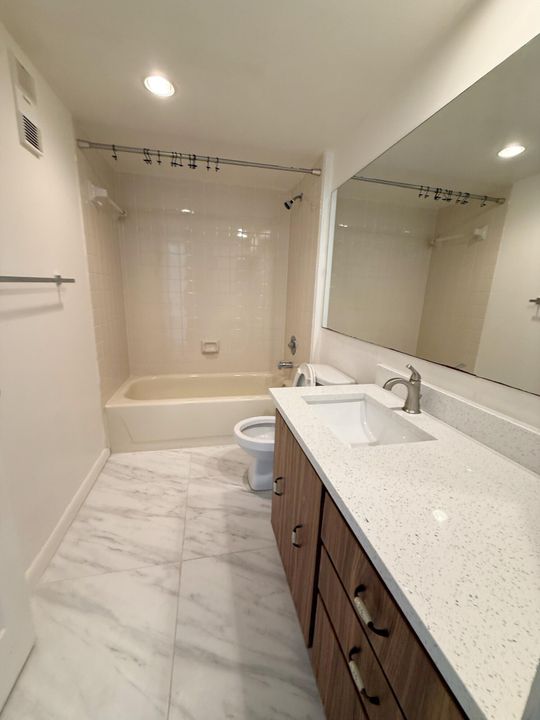 На продажу: $280,000 (2 спален, 2 ванн, 1437 Квадратных фут)