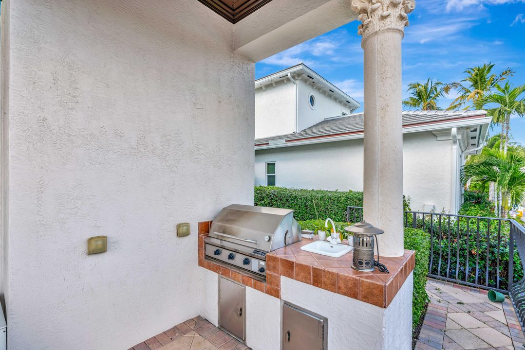 En Venta: $5,950,000 (6 camas, 6 baños, 5624 Pies cuadrados)