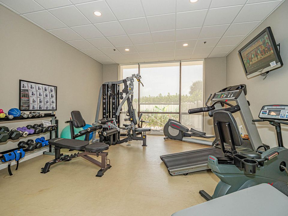 待售: $775,000 (3 贝兹, 2 浴室, 1623 平方英尺)