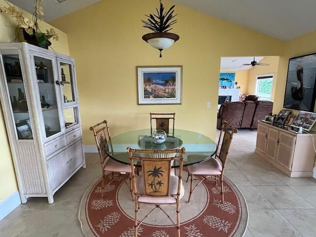 На продажу: $750,000 (3 спален, 2 ванн, 1923 Квадратных фут)