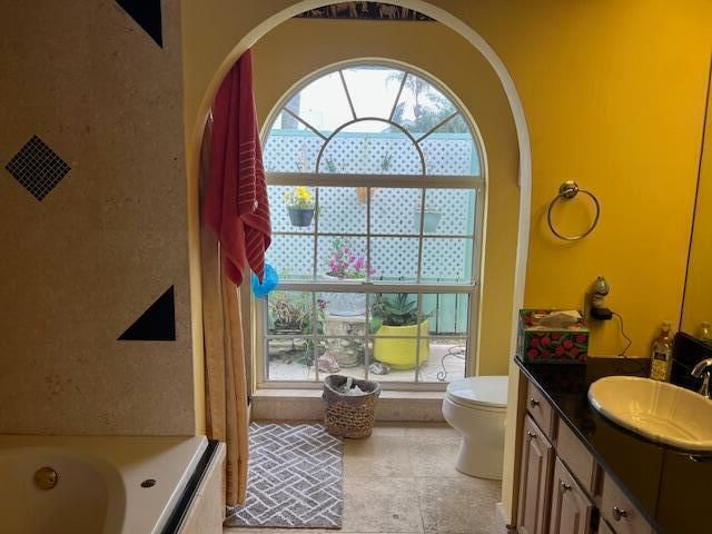 На продажу: $750,000 (3 спален, 2 ванн, 1923 Квадратных фут)