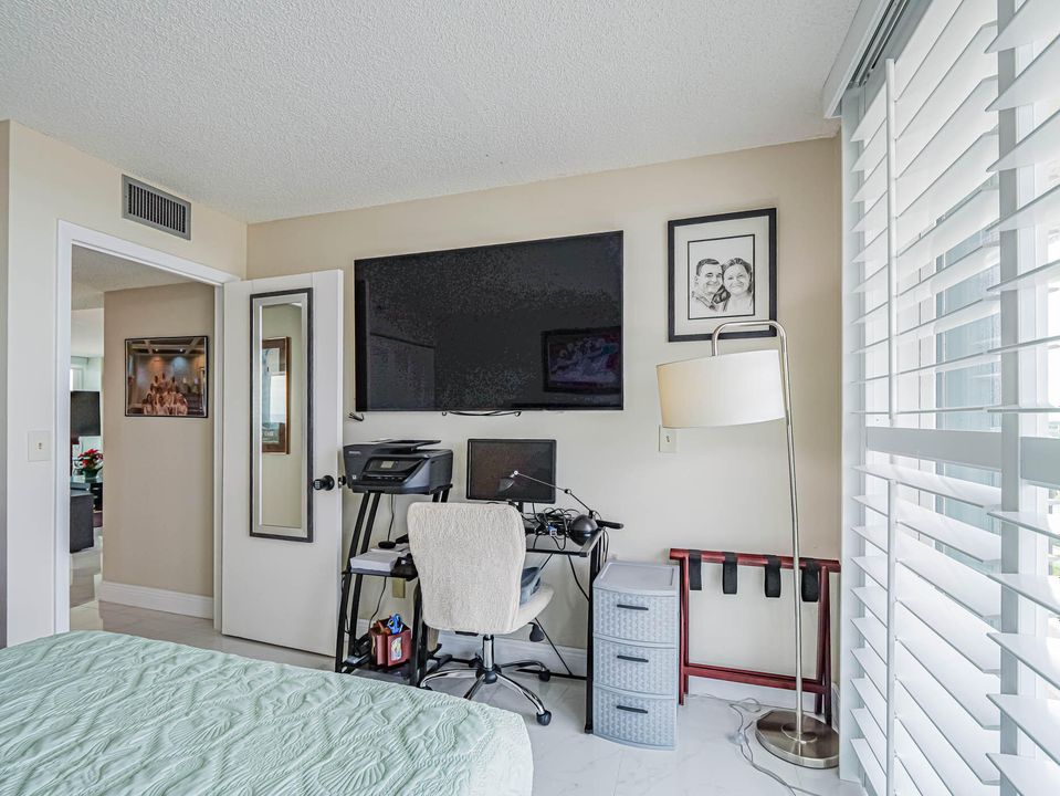 待售: $775,000 (3 贝兹, 2 浴室, 1623 平方英尺)