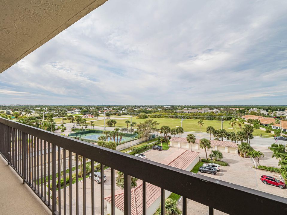 待售: $775,000 (3 贝兹, 2 浴室, 1623 平方英尺)