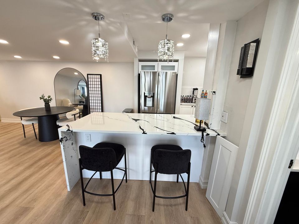 В аренду: $3,250 (2 спален, 2 ванн, 1170 Квадратных фут)