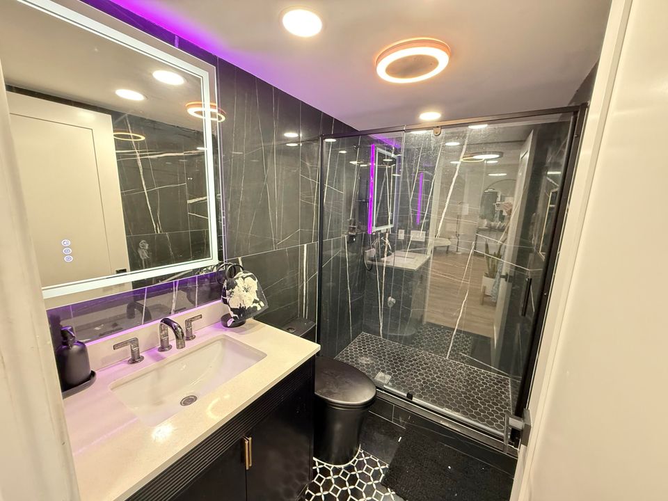 В аренду: $3,250 (2 спален, 2 ванн, 1170 Квадратных фут)