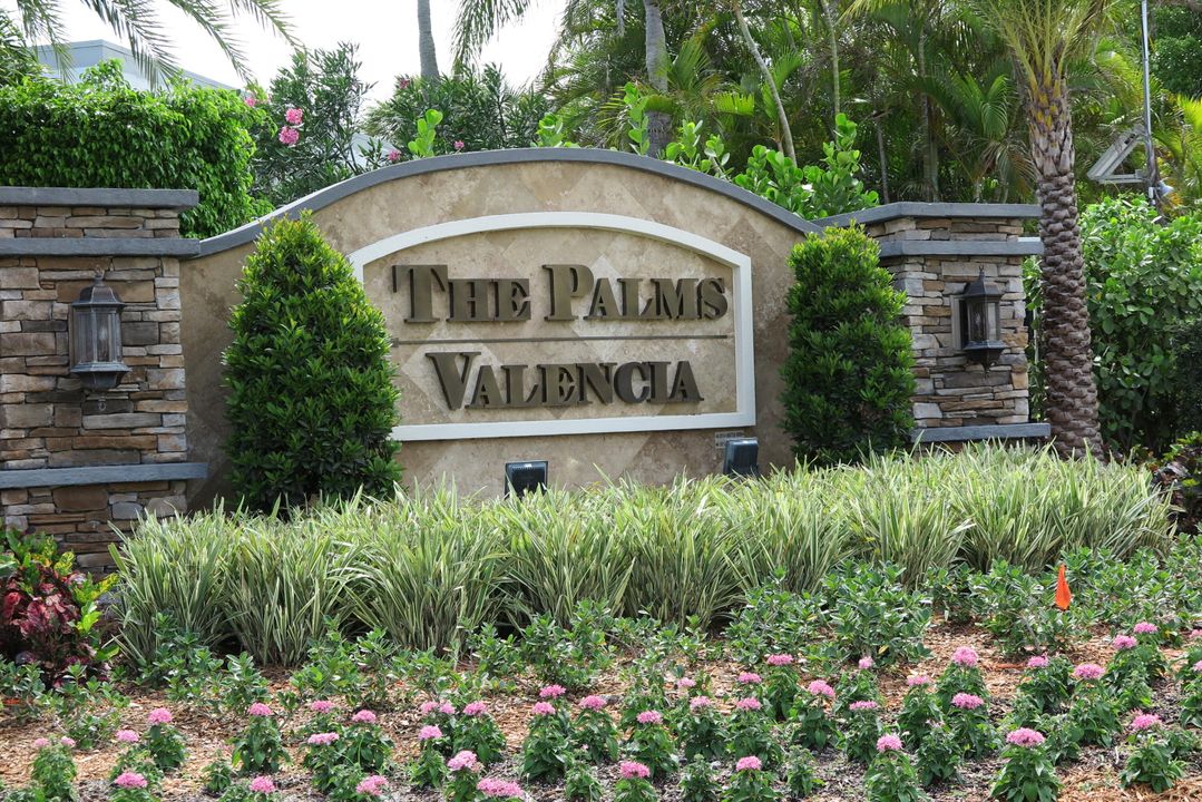 For Sale: $835,500 (3 beds, 2 baths, 2209 Square Feet)