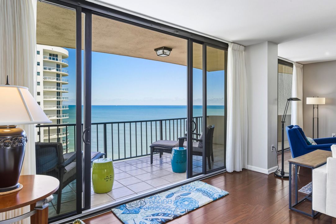 For Sale: $745,000 (2 beds, 2 baths, 1432 Square Feet)