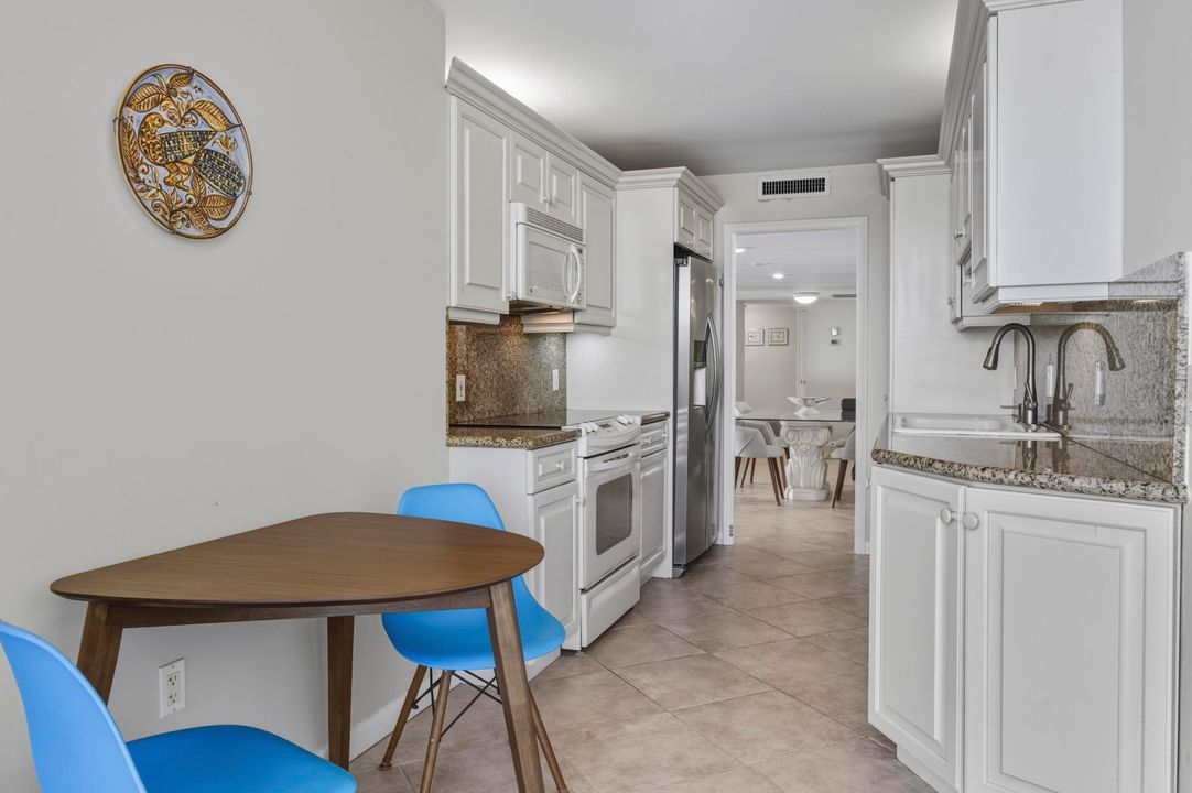 For Sale: $745,000 (2 beds, 2 baths, 1432 Square Feet)