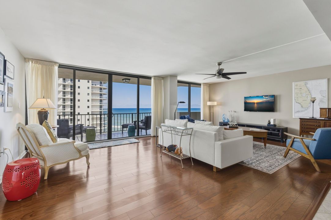 For Sale: $745,000 (2 beds, 2 baths, 1432 Square Feet)