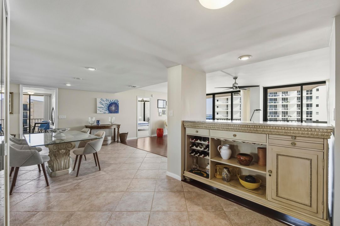 For Sale: $745,000 (2 beds, 2 baths, 1432 Square Feet)