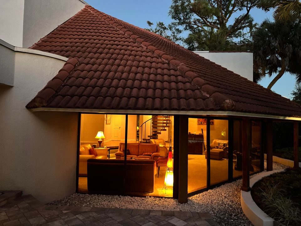 На продажу: $2,748,000 (4 спален, 3 ванн, 3954 Квадратных фут)