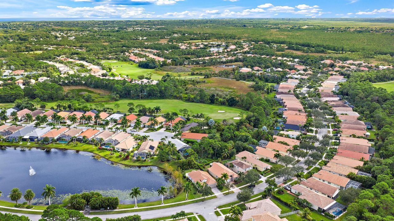 待售: $549,000 (3 贝兹, 2 浴室, 1593 平方英尺)