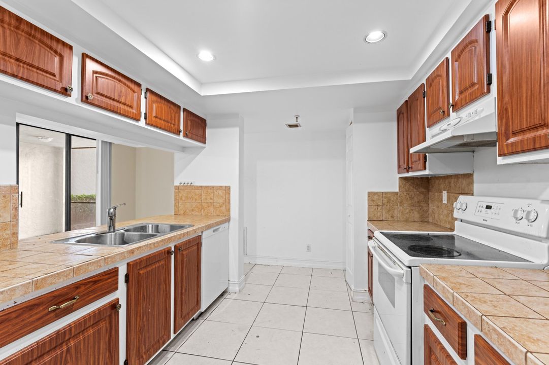 En Venta: $310,000 (2 camas, 2 baños, 1154 Pies cuadrados)