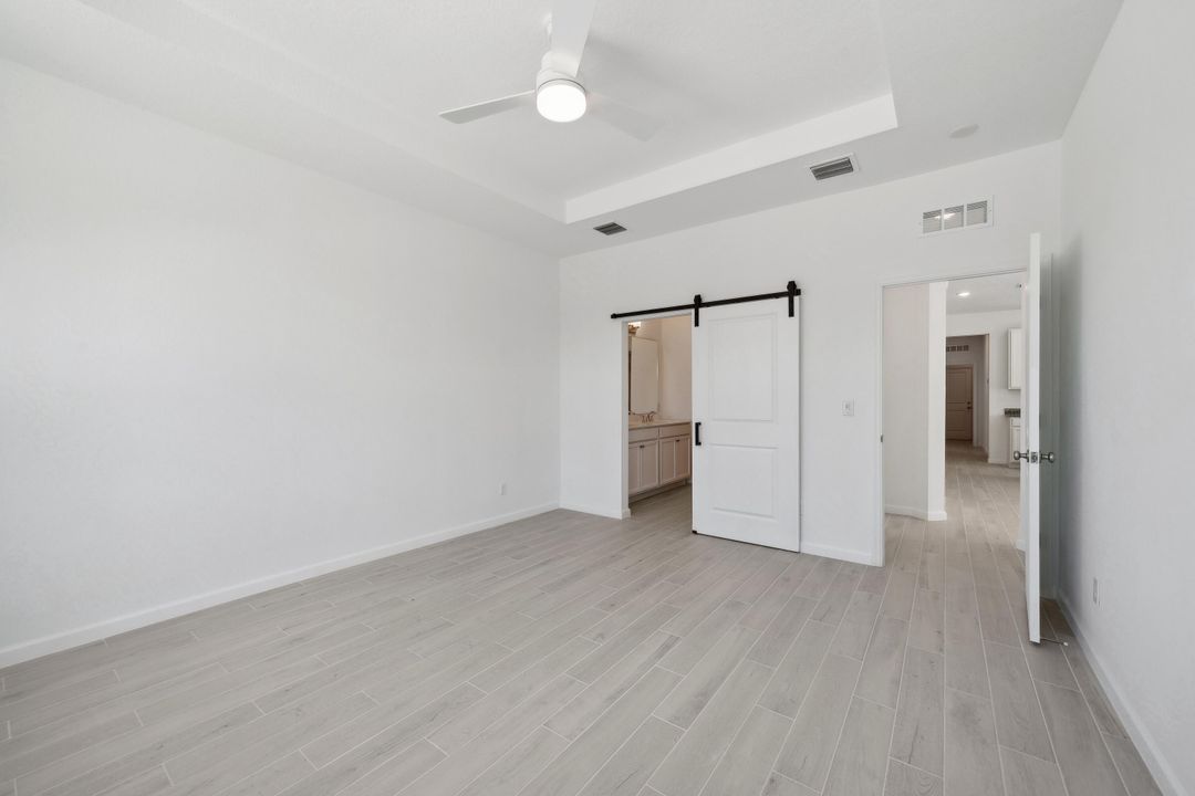 For Sale: $319,990 (2 beds, 2 baths, 1572 Square Feet)