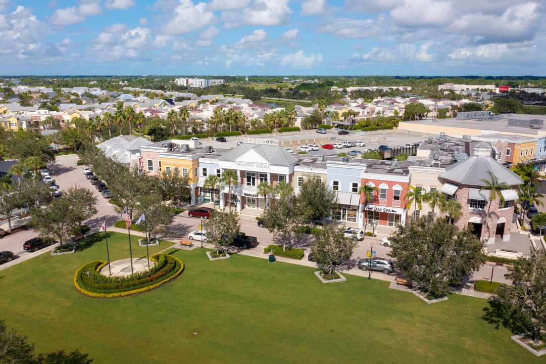 For Rent: $2,850 (2 beds, 2 baths, 1982 Square Feet)