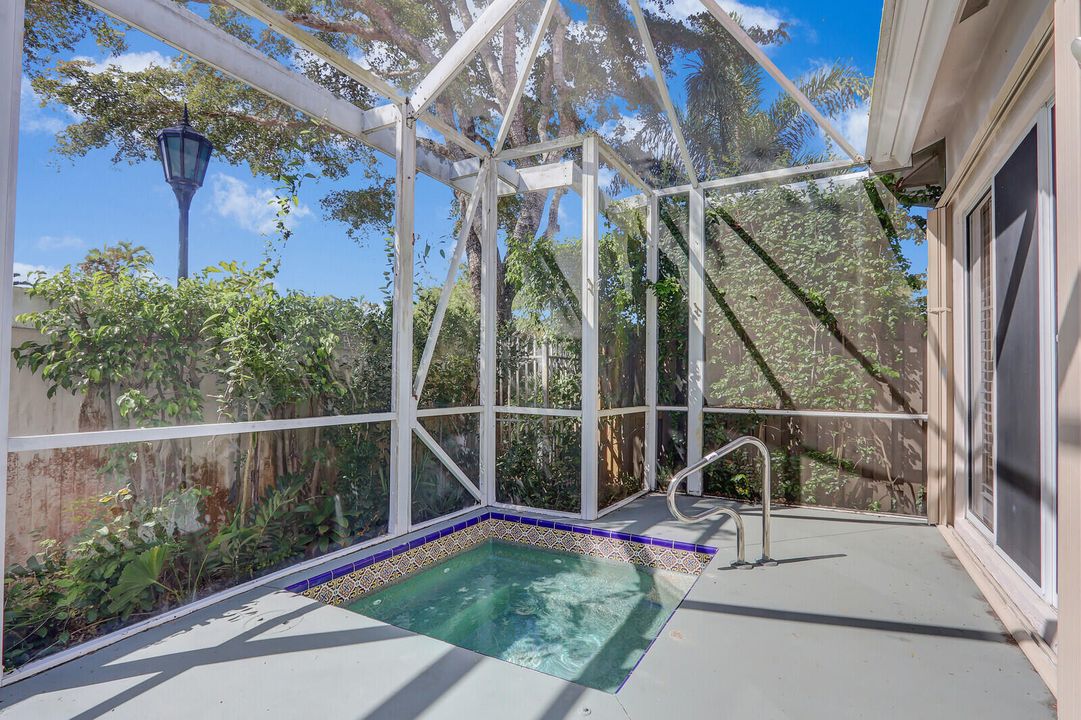 For Sale: $669,950 (3 beds, 2 baths, 1653 Square Feet)