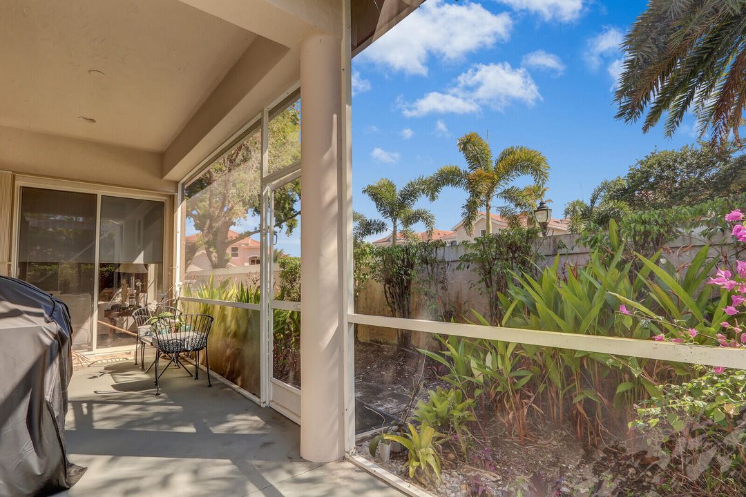 For Sale: $669,950 (3 beds, 2 baths, 1653 Square Feet)