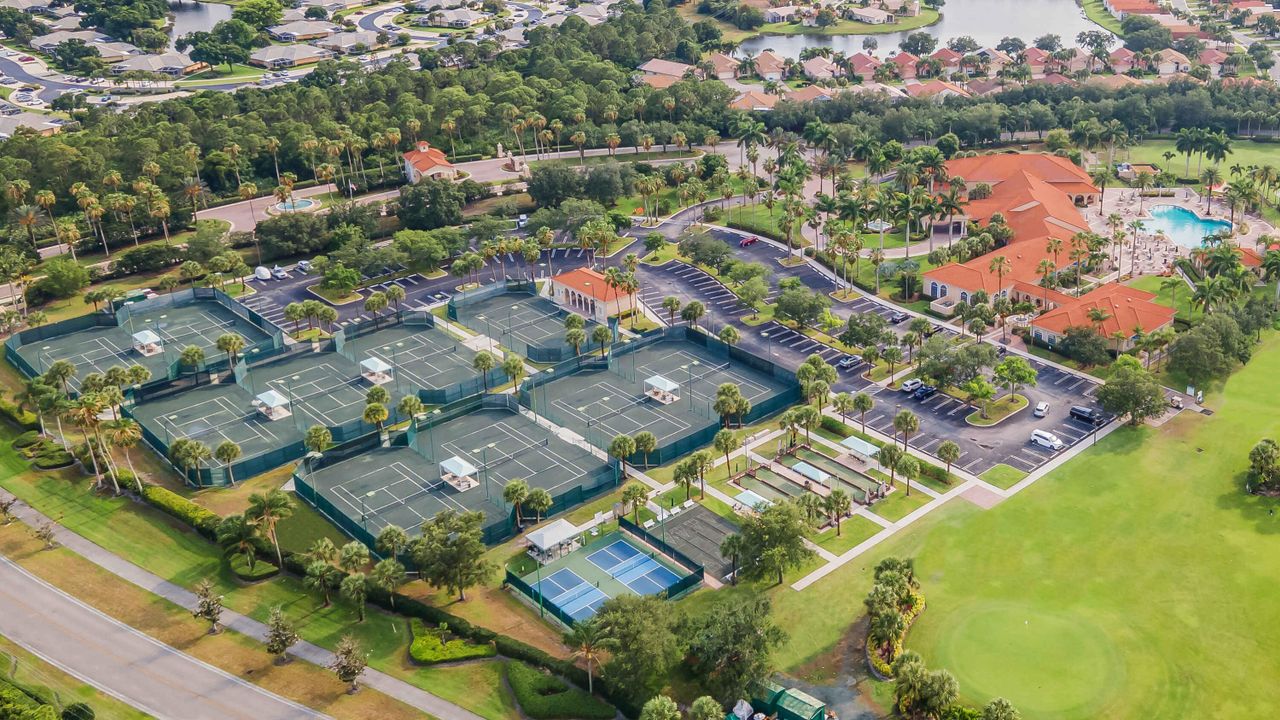 待售: $359,500 (2 贝兹, 2 浴室, 1650 平方英尺)