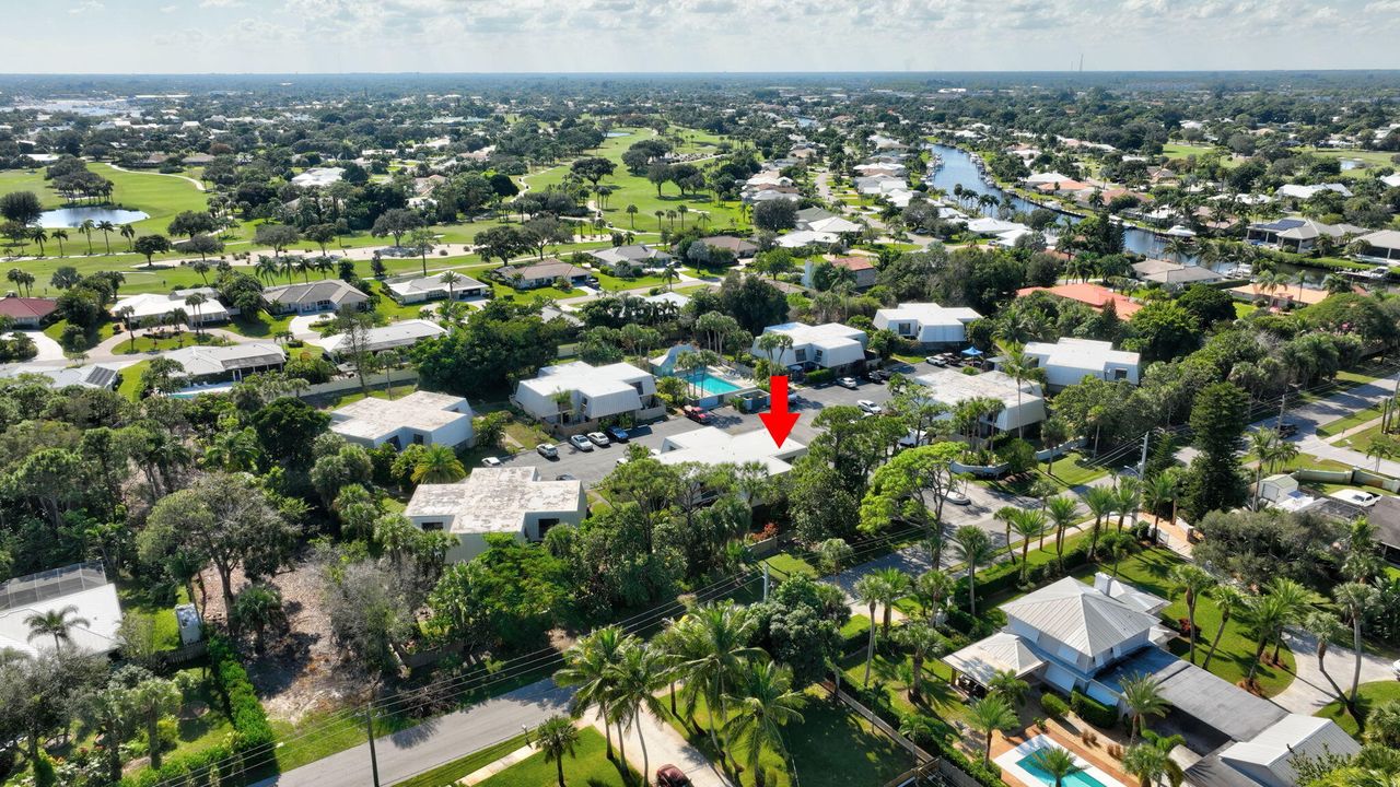 En Venta: $250,000 (2 camas, 2 baños, 1400 Pies cuadrados)