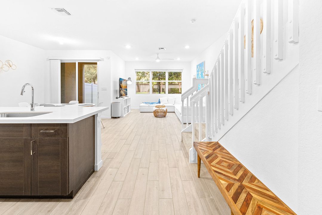 На продажу: $475,000 (3 спален, 2 ванн, 1804 Квадратных фут)