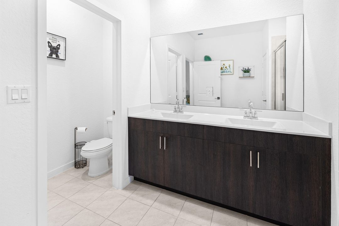 На продажу: $475,000 (3 спален, 2 ванн, 1804 Квадратных фут)