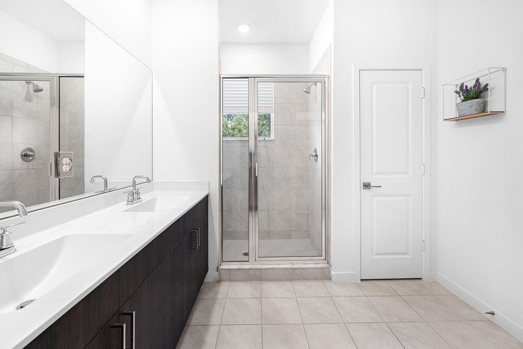 На продажу: $475,000 (3 спален, 2 ванн, 1804 Квадратных фут)