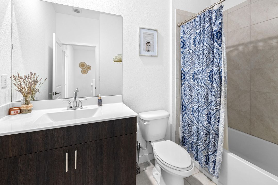 На продажу: $475,000 (3 спален, 2 ванн, 1804 Квадратных фут)