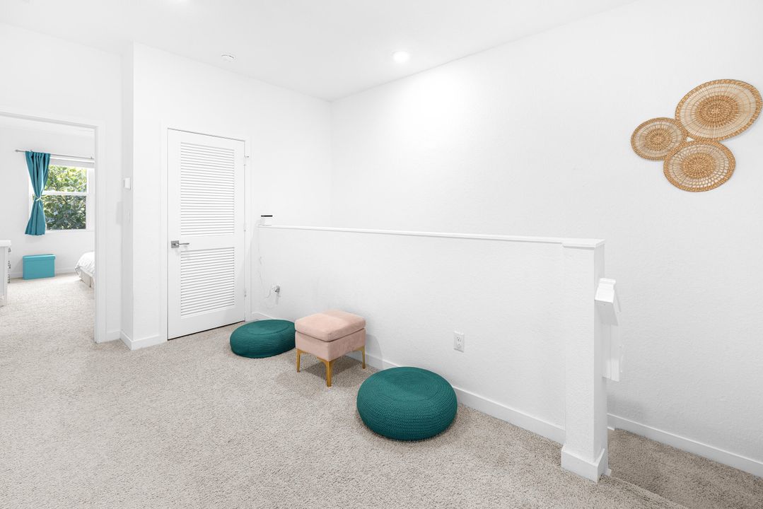 На продажу: $475,000 (3 спален, 2 ванн, 1804 Квадратных фут)