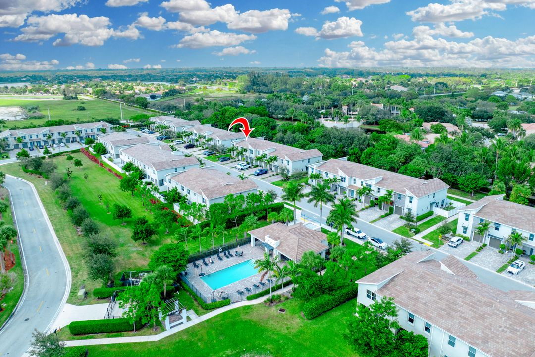 На продажу: $475,000 (3 спален, 2 ванн, 1804 Квадратных фут)