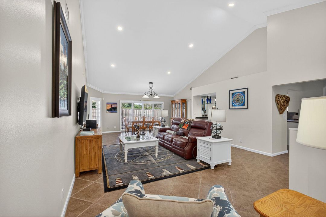 Active With Contract: $679,888 (3 beds, 2 baths, 2364 Square Feet)