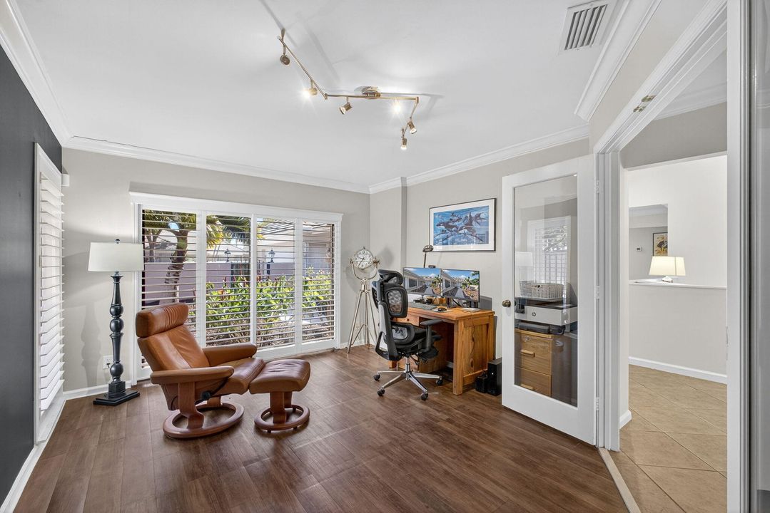 Active With Contract: $679,888 (3 beds, 2 baths, 2364 Square Feet)