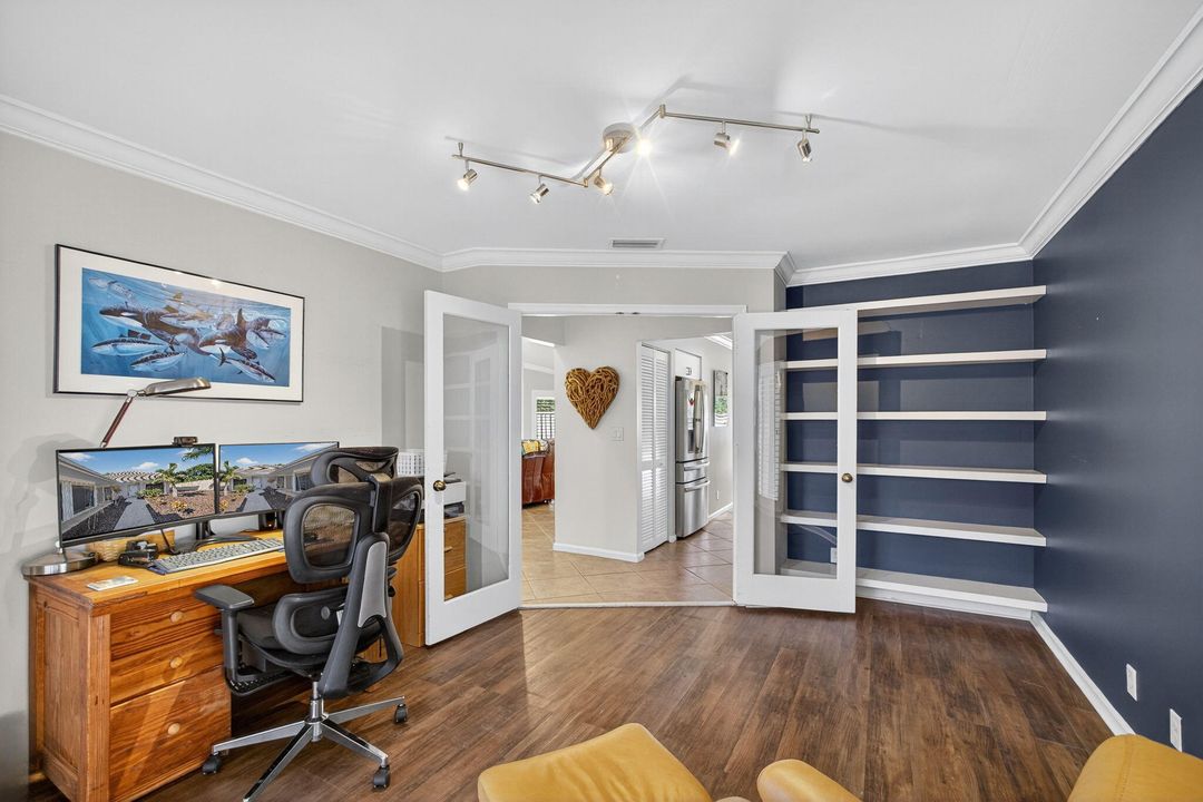 Active With Contract: $679,888 (3 beds, 2 baths, 2364 Square Feet)