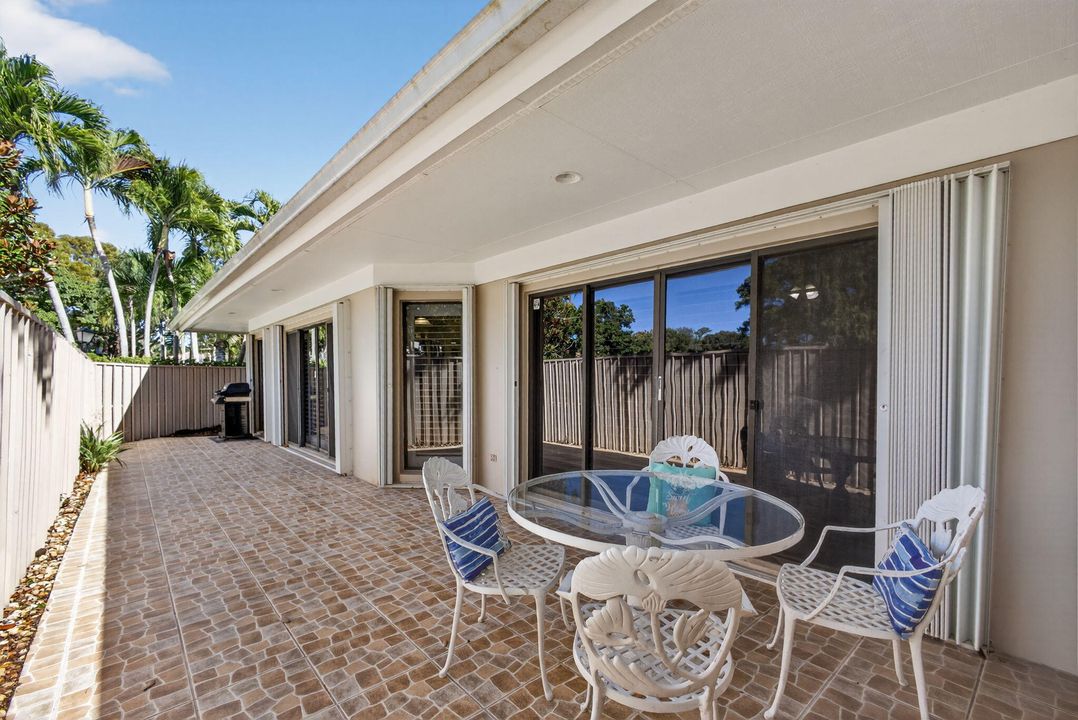 Active With Contract: $679,888 (3 beds, 2 baths, 2364 Square Feet)