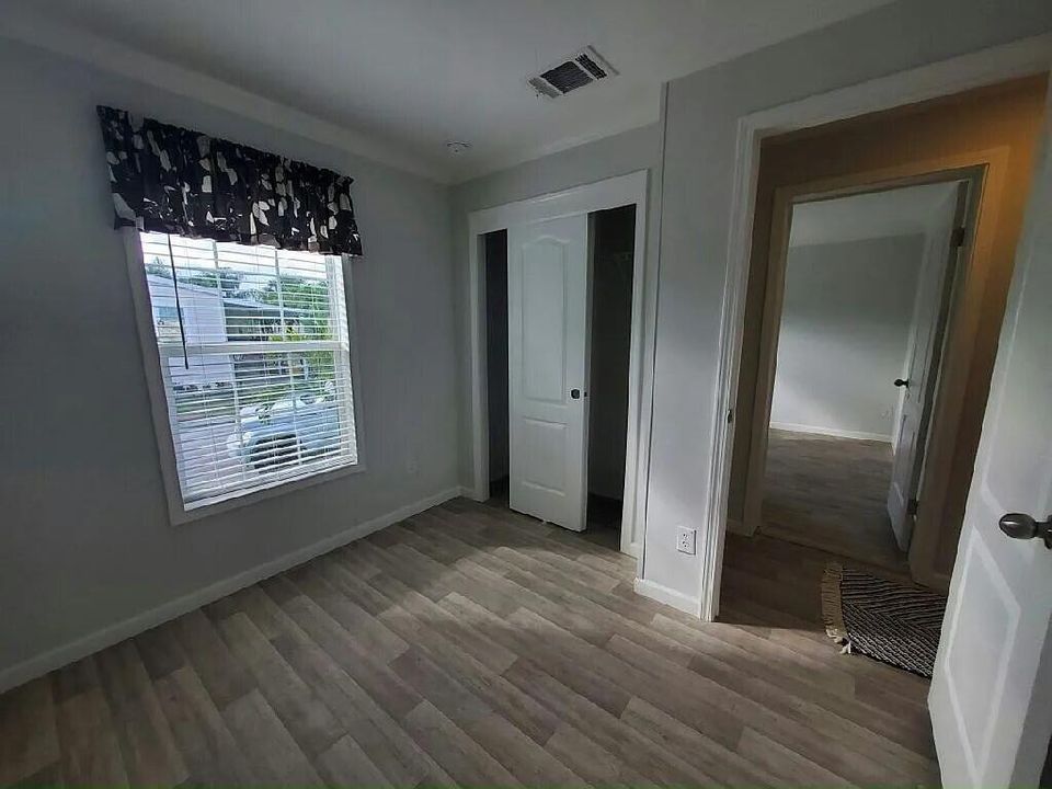 For Sale: $140,000 (4 beds, 2 baths, 1500 Square Feet)