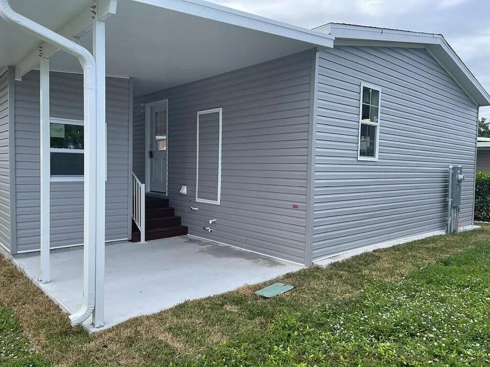 For Sale: $140,000 (4 beds, 2 baths, 1500 Square Feet)