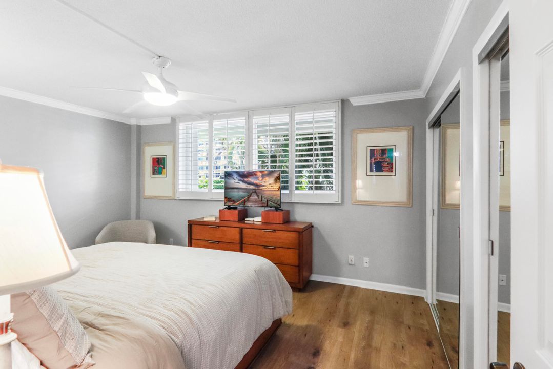 В аренду: $14,000 (2 спален, 2 ванн, 990 Квадратных фут)