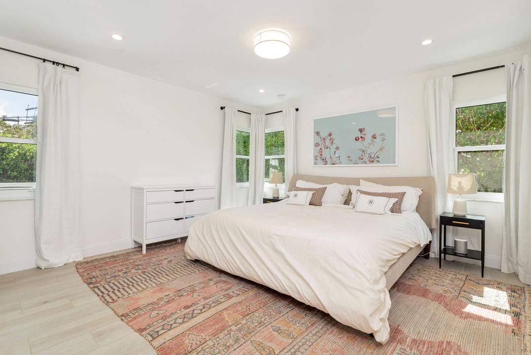 For Rent: $15,000 (3 beds, 3 baths, 2040 Square Feet)