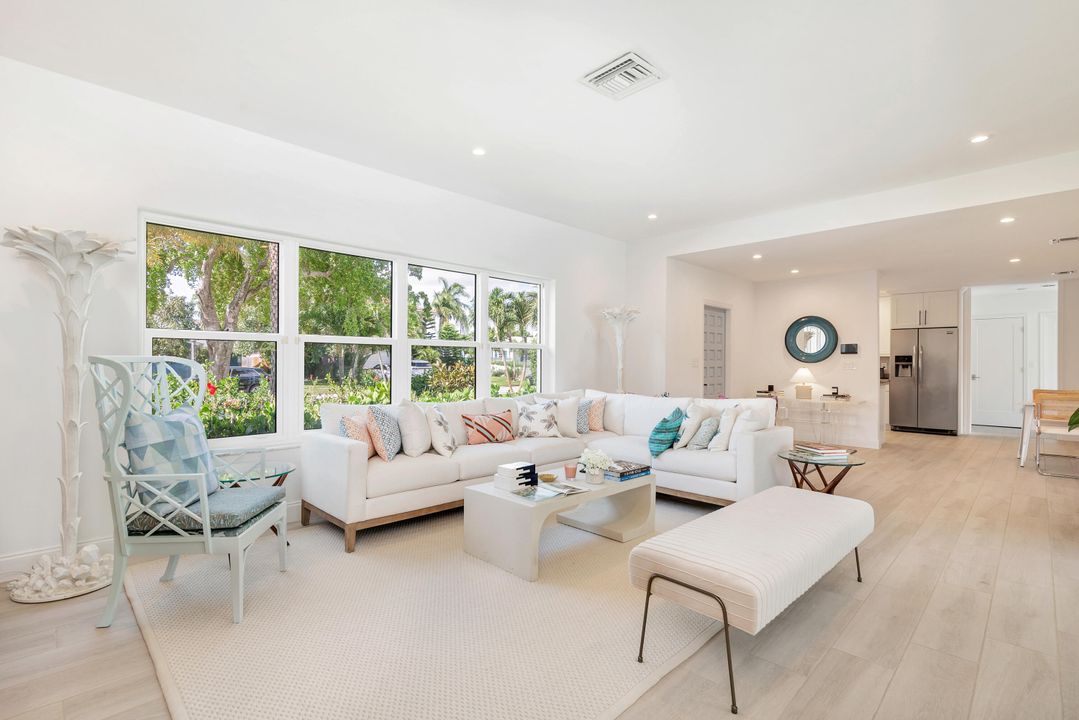 For Rent: $15,000 (3 beds, 3 baths, 2040 Square Feet)